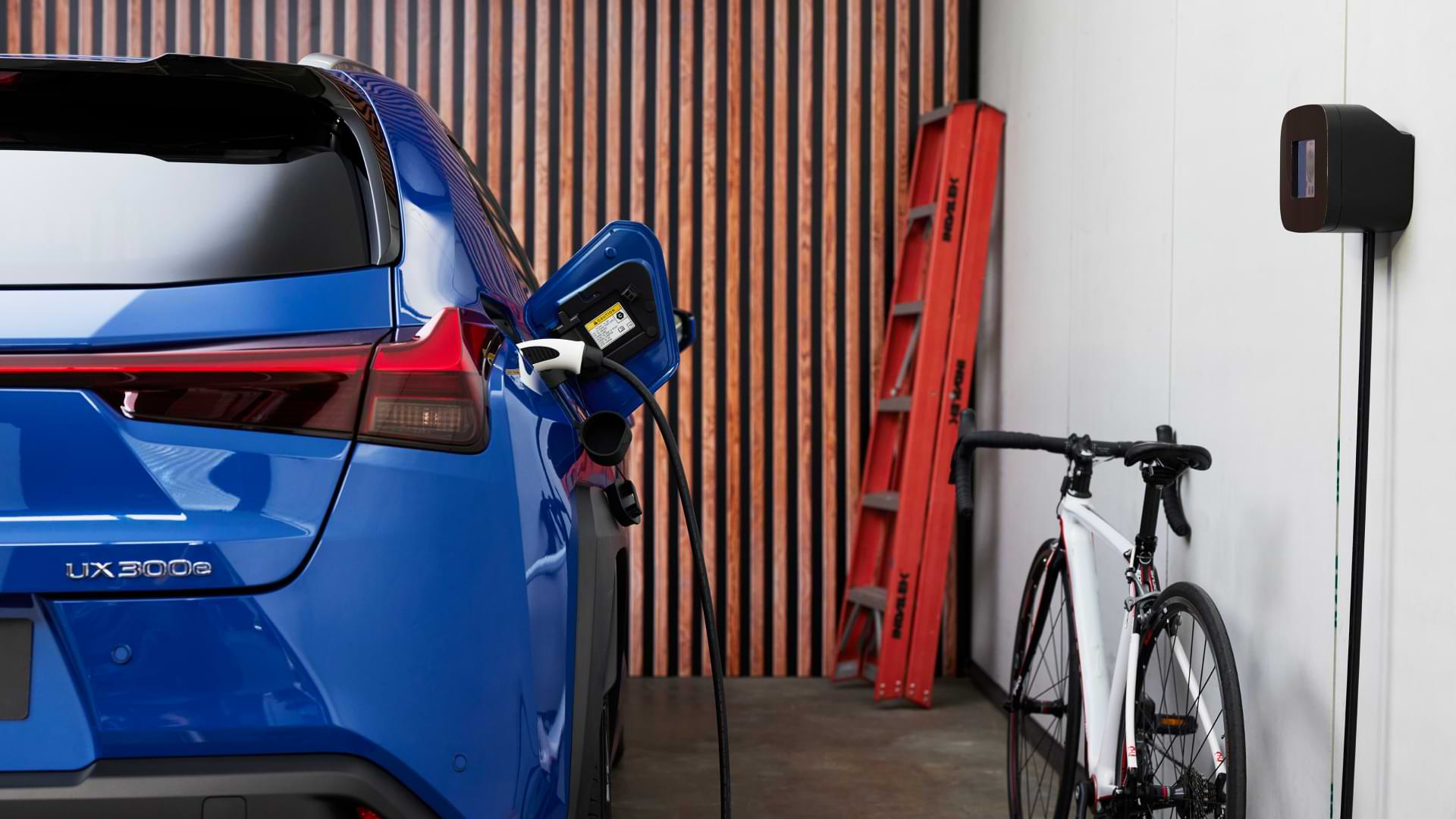 UX 300e charging at home
